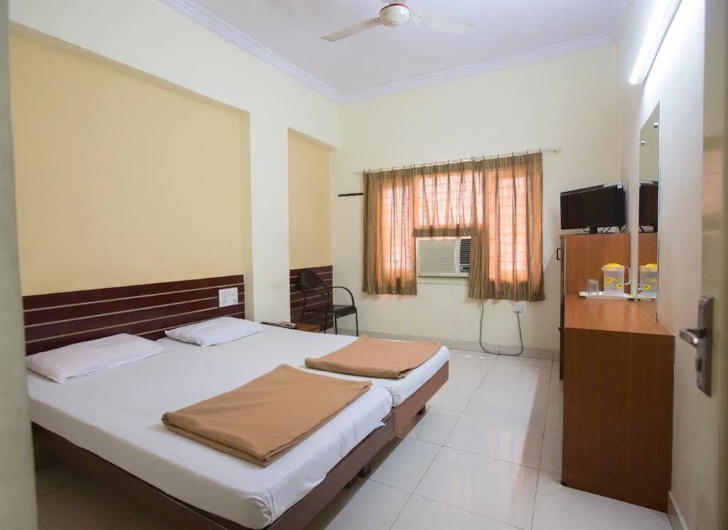 geetanjali hotel ahmedabad